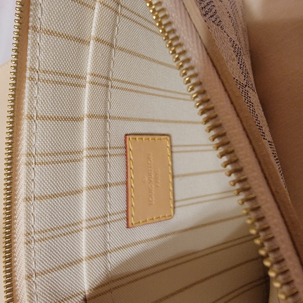Authentic Louis Vuitton NF Pouch In Damier Azur - Picture 5 of 9